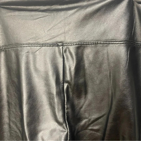 Shinestar Black Faux Leather Leggings Size Small - Picture 4 of 4